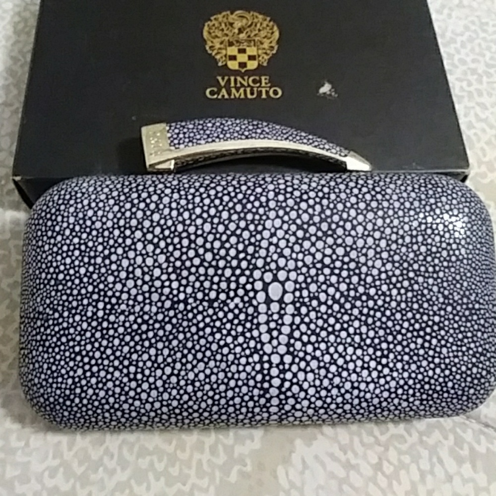 NEW Vince Camuto horn clutch VC Stingray in Black